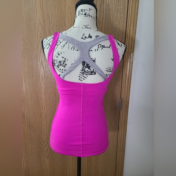 Lululemon Optimal Luxtreme Criss Cross Racerback Athletic Sports Bra Tank Top - Picture 4 of 6